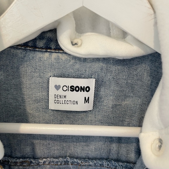 Jeans jacket with removable hoodie - Picture 4 of 7